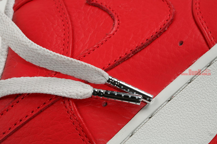 af1-red-bone-snow-02
