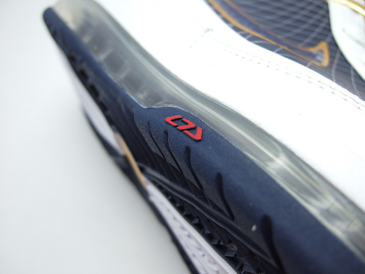 nike-lebron-7-midnight-navy-03
