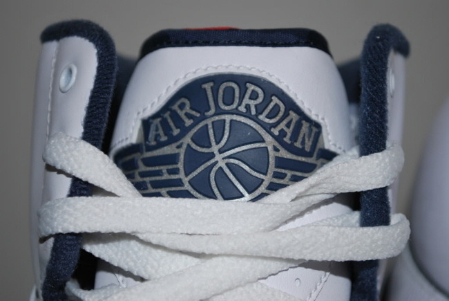 Air Jordan II (2) – Josh Howard PE – White – Navy