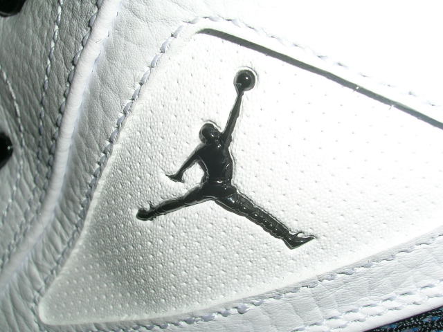 air-jordan-16.5-white-royal-03