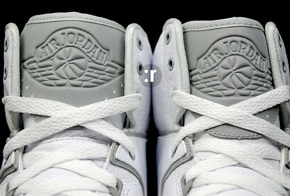air-jordan-2-white-3m-silver-02