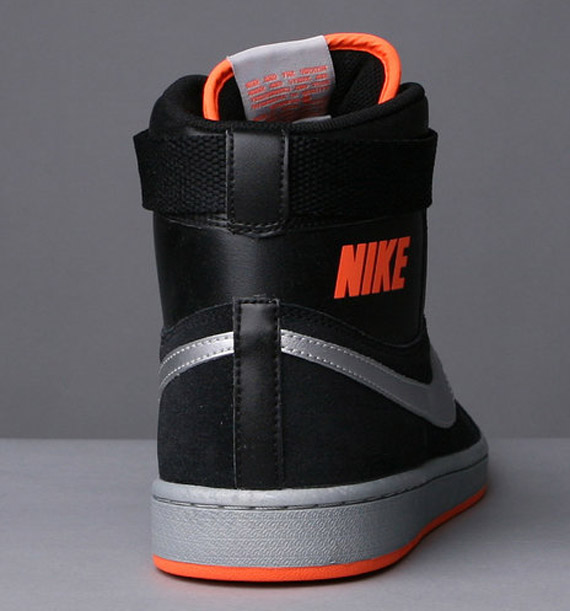 nike-dynasty-navy-orange-02