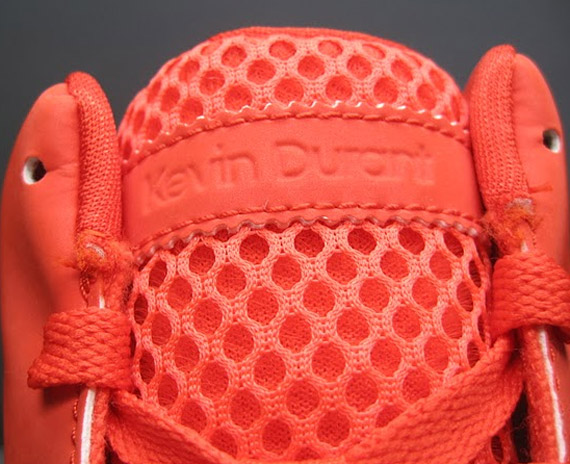 nike-kd2-creamsicle-detailed-images-1
