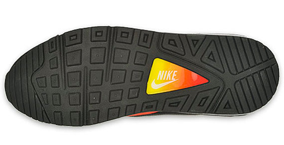 nike-skyline-black-sunset-00