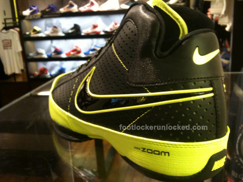 nike-zoom-hustle-electrolime-3
