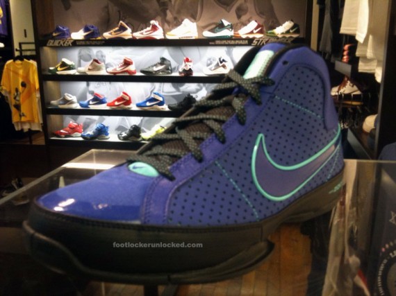 Nike Zoom Hustle - Tony Parker + French National Team PE