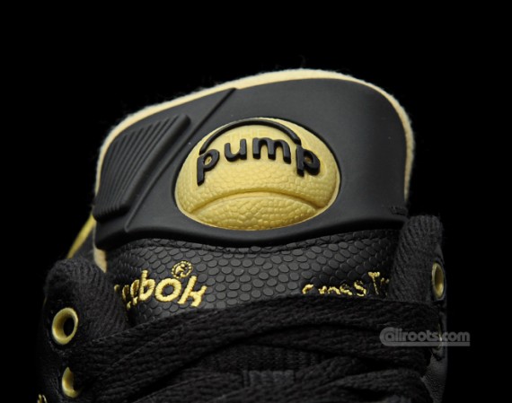 Reebok Pump AXT Plus – Black – Gold