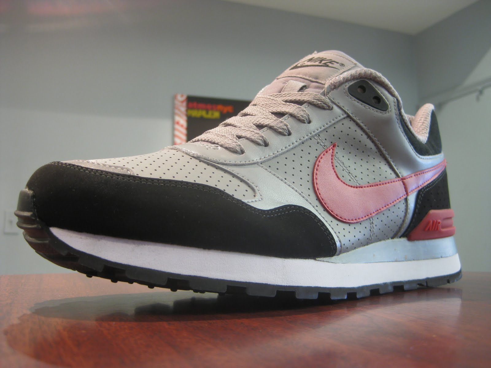 Nike MS78 LE – Grey – Black – Red – White