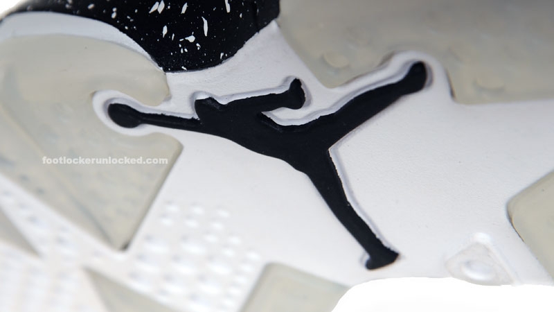 Jordan_Retro_6_whiteblack__6_