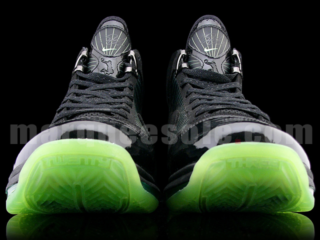 LBJ7-Dunkman-M-3m