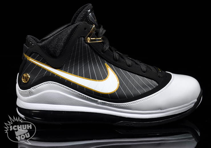 Nike-Air-Max-Lebron-VII-Black-White-Gold-01