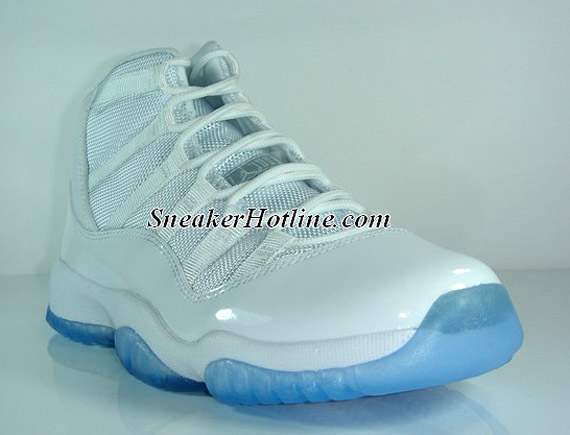 air-jordan-XI-gs-white-blue-ice-3