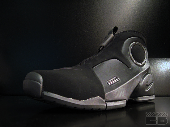 Nike Air Flightposite II LE – Black – Available