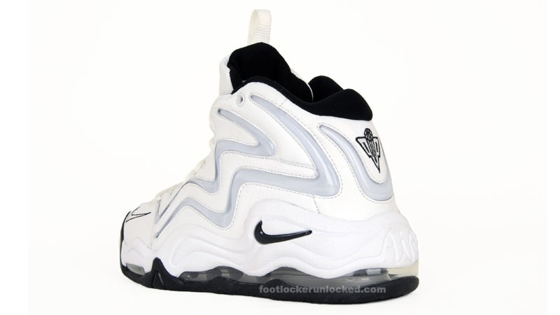Nike_Air_Pippen_whtblackmts__4_