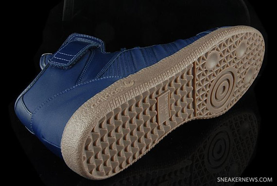 adidas-full-back-a039-10 adidas-full-back-a039-10