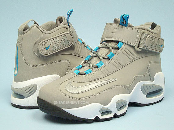 griffeymax1_greysilver