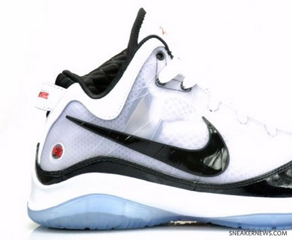 lebron-vii-ps-white-black-3