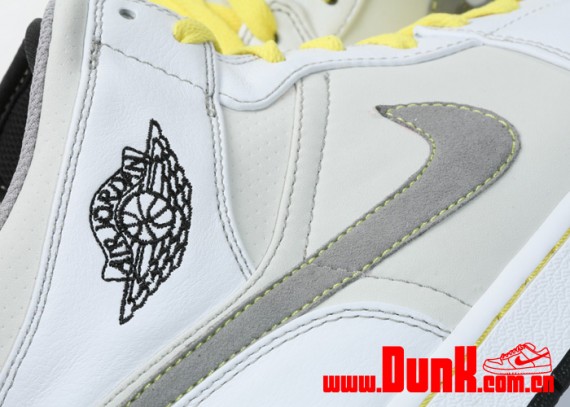 Air Jordan 1 Retro Phat - White - Medium Grey - Vibrant Yellow 
