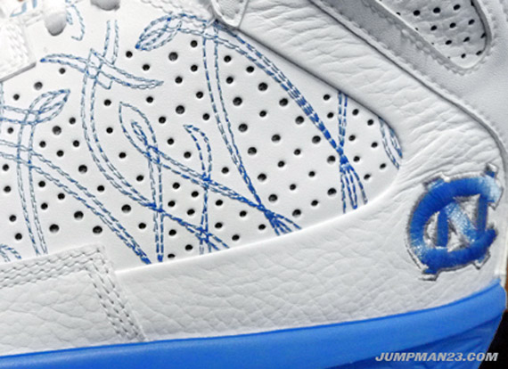 Air Jordan Icons - UNC PE - White - University Blue
