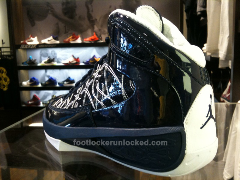 Jordan Icons Joe Johnson Navy 3