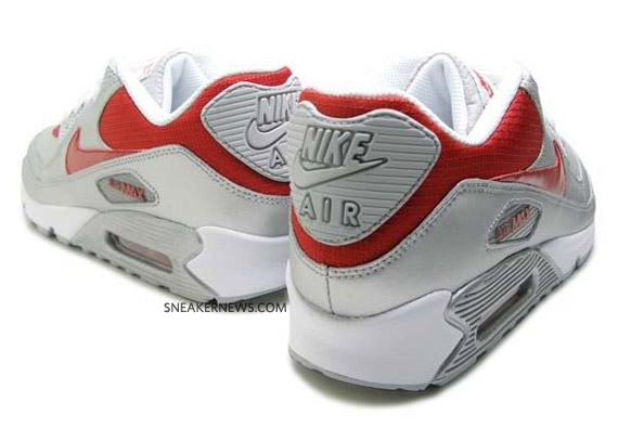Nike Air Max 90 Ultraman 4