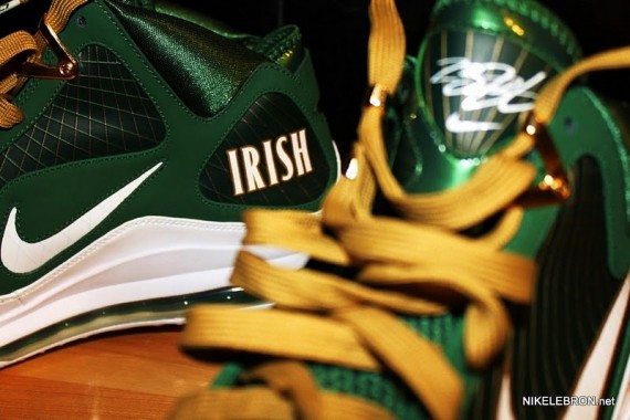 Nike Air Max LeBron VII – SVSM Away PE – Detailed Images