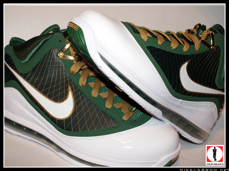 nike-air-max-lebron-7-pe-svsm-away-3-08