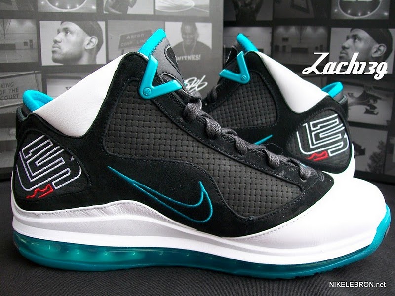 nike-air-max-lebron-7-ss-red-carpet-1-06
