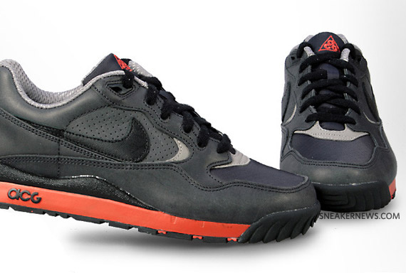 Nike Air Wildwood LE - Dark Shadow - Black - Fire Pink