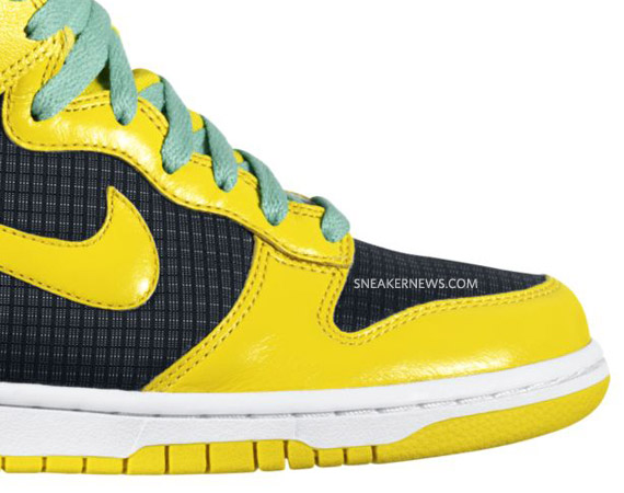 Nike Dunk High Wmns Golden Rod 04