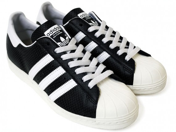 atmos x DJ Hasebe x adidas Superstar 80’s – Glow in the Dark Snakeskin
