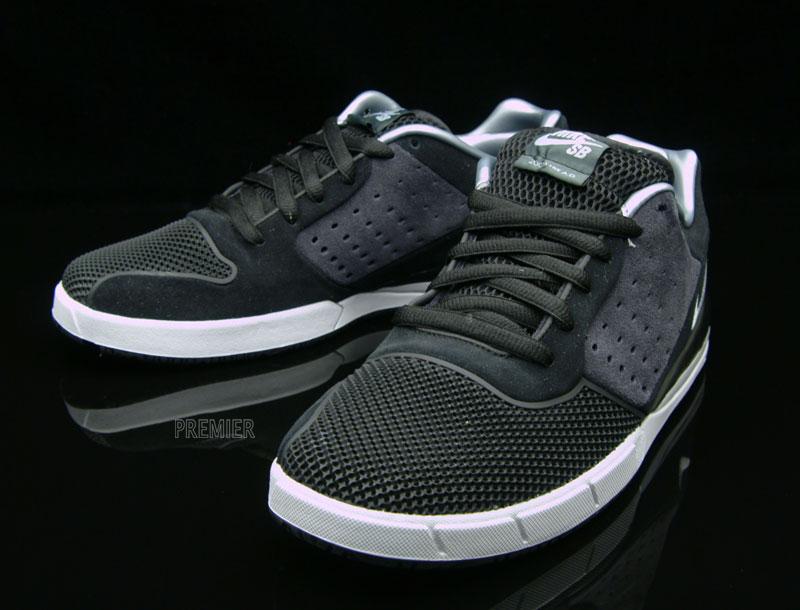 Nike SB Zoom Tre A.D. - Black - Grey