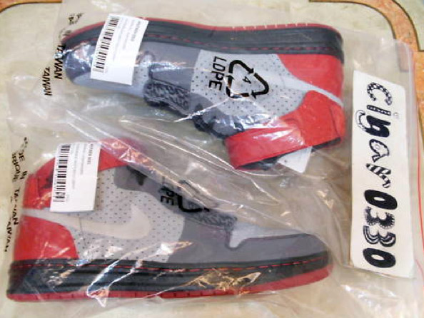 Air Jordan Alpha 1 Outdoor Silver Black Red 6