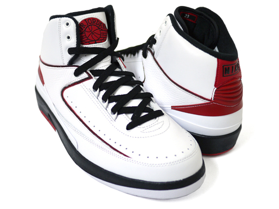 Air Jordan II (2) Retro - White - Black - Varsity Red | New Images
