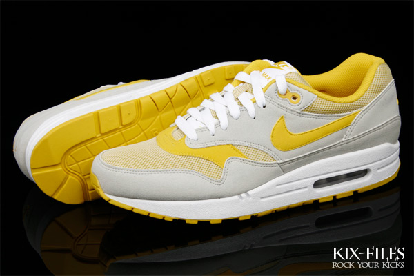 Nike Wmns Air Max 1 Speed Yellow 2