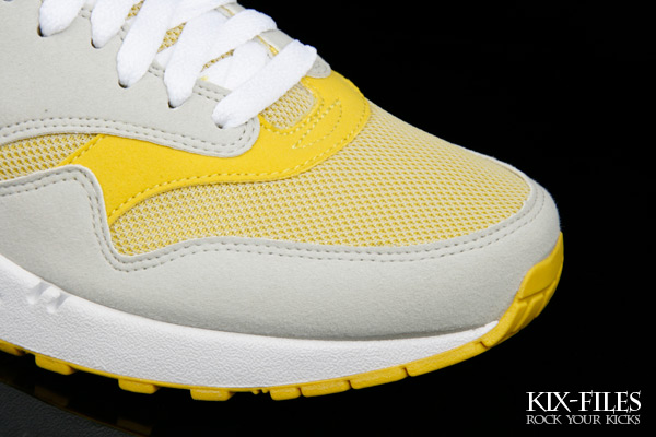 Nike Wmns Air Max 1 Speed Yellow 3