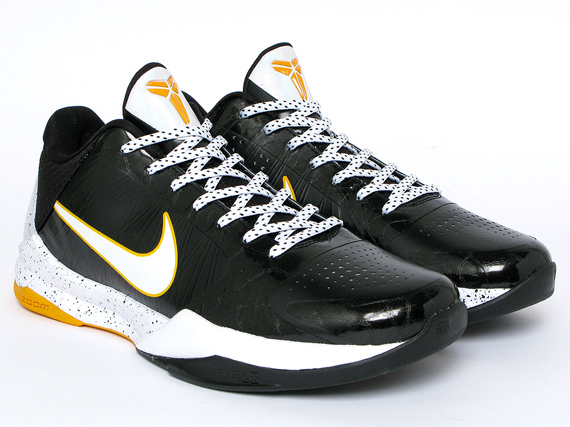 Nike Zoom Kobe V Black Del Sol 07