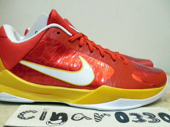 Nike Zoom Kobe V Comet Red Del Sol 1