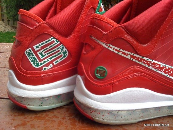 Nike Air Max LeBron VII (7) – Christmas Sample