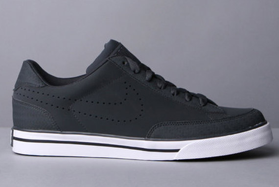 Nike Navaro Low Black 2