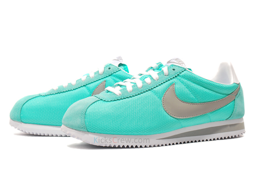 385395 300 2 Wmns Classic Cortez Nylon 09 300 Bw
