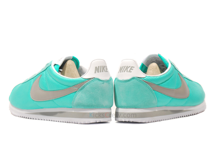 385395 300 4 Wmns Classic Cortez Nylon 09 300 Dw