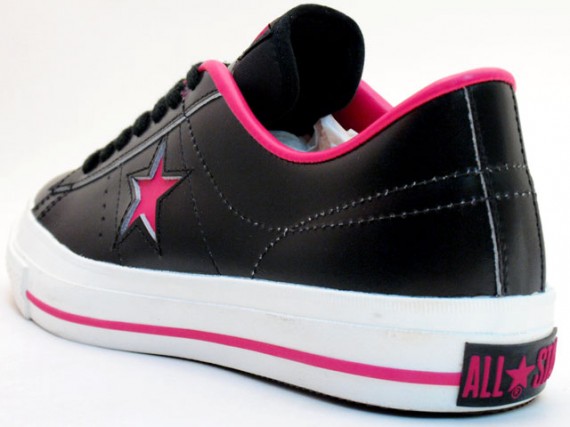One Star J Made In Japan Black 2 570x427