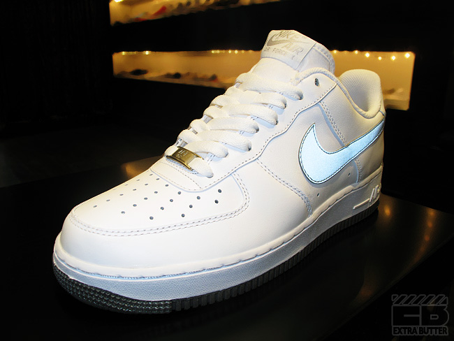 Nike Air Force 1 – White – Metallic Silver – 3M | Available