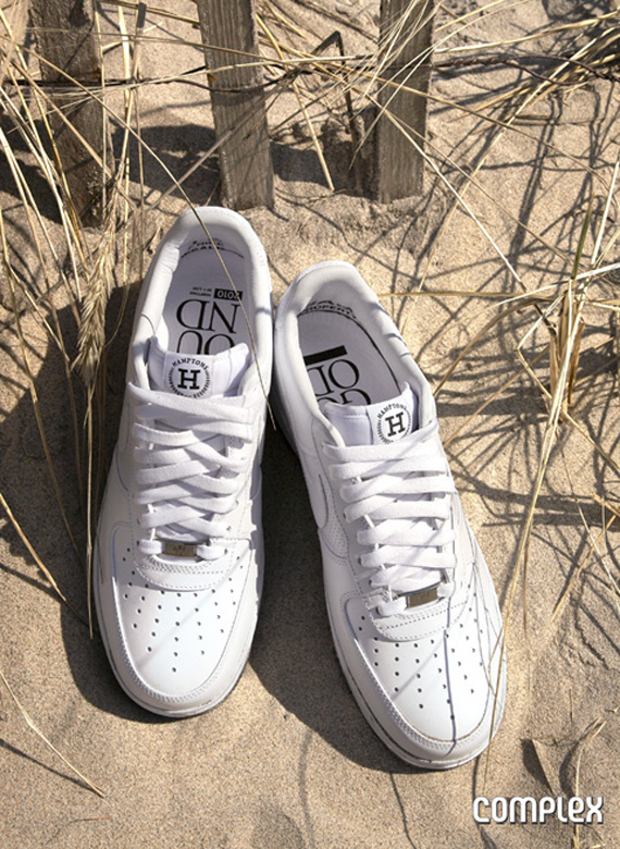 Nike Air Force 1 Hamptons 01