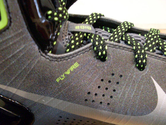 Nike Hyperdunk 2010 Black Silver Volt Sample 1