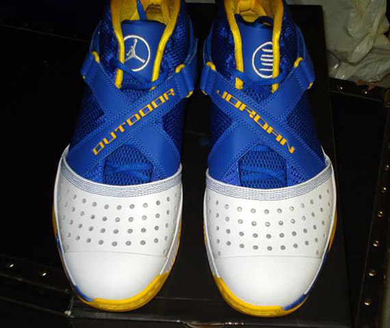 Air Jordan 2010 Playground Outdoor – Laney HS Edition