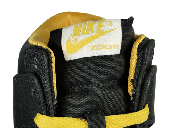 Nike Dunk High Premium - Dark Charcoal - Solar Flare