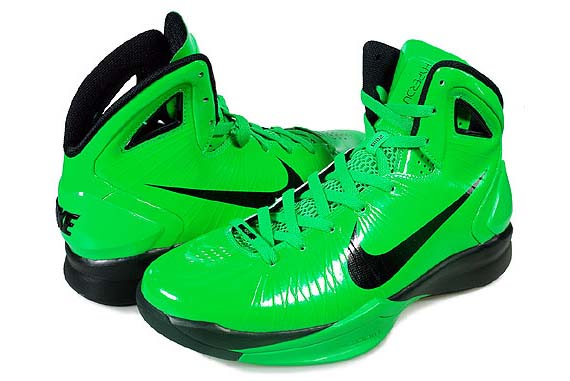 Nike Hyperdunk 2010 Highlighter Pack Green New Images 02