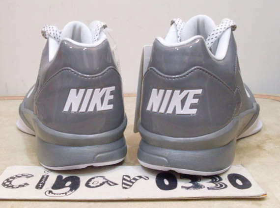 Nike Hyperdunk 2010 Low Cool Grey White 4